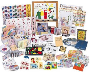 新品未使用未開封家庭保育園第1教室すくすく館 家庭保育園の買取