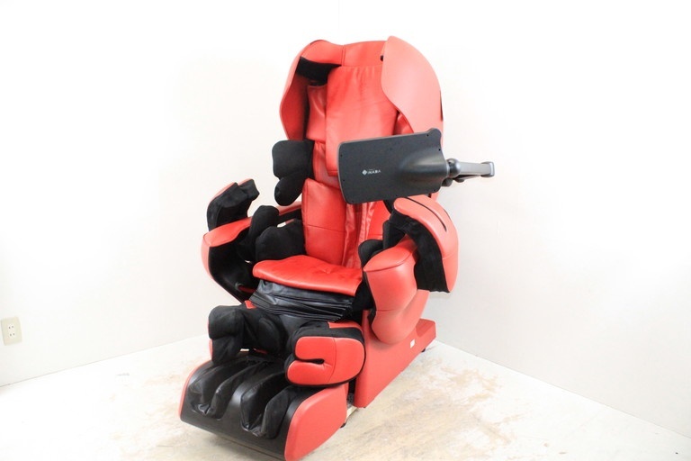 FMC-LPN30000 (MS06S-RD) ガンダム シャアモデル ファミリー マッサージチェア 買取