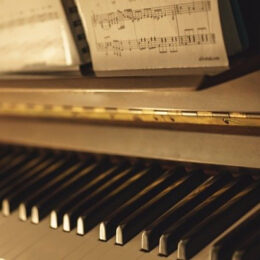 電子ピアノの処分方法|引き取りしてくれる業者は?費用や廃棄方法をシェア